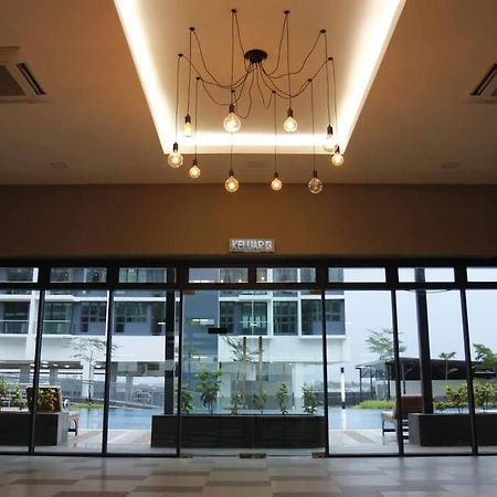 Rohani Jazz Suites 4 @ Vivacity Megamall Кучинг Экстерьер фото
